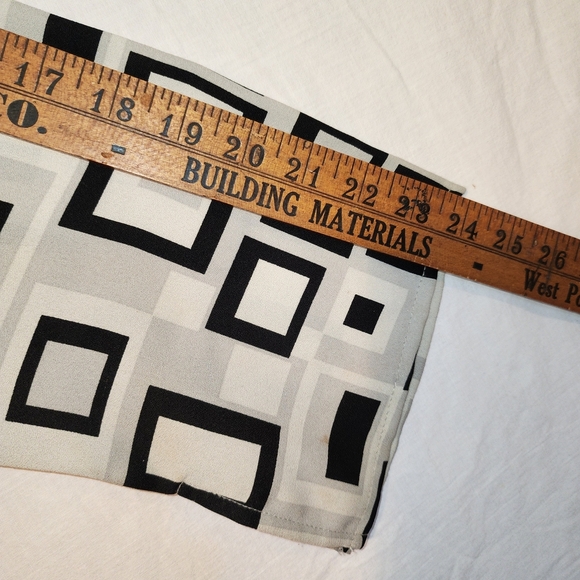 Giorgio Fiorelli Monochrome Square Print Blouse - Picture 7 of 8